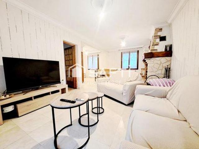 Villa 7 chambres, Le Plessis Bouchard Île de France 95130 DLS86035119