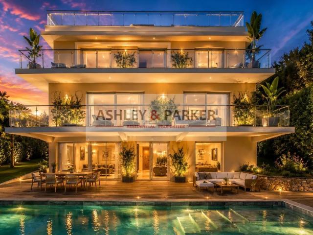 Villa 7 Chambres 320m² Antibes