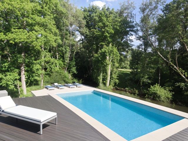 Villa 7 pièce s 230 m2