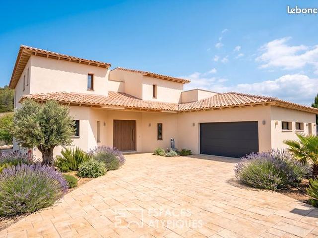 Villa 7 pièces 420 m²