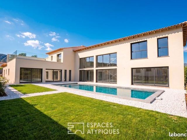 Villa 7 pièces 420 m²