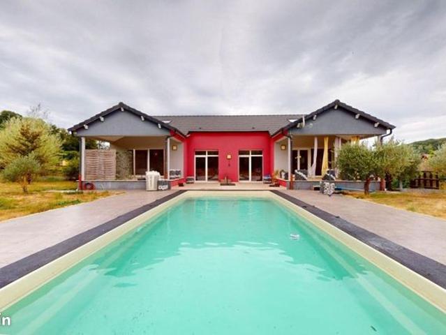Villa 7 pièces 437 m²