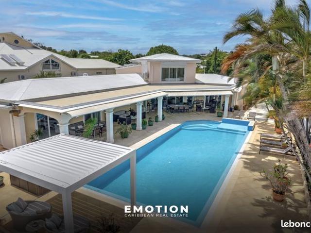 Villa 7 pièces 439 m²