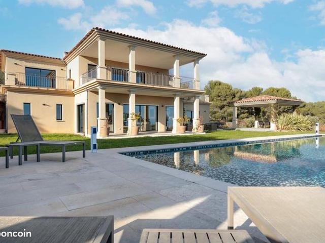 Villa 7 pièces 572 m²