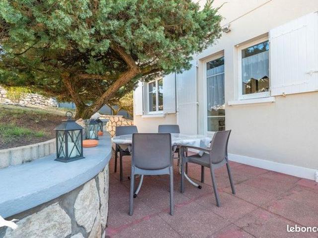 Villa 7 pièces 127 m²