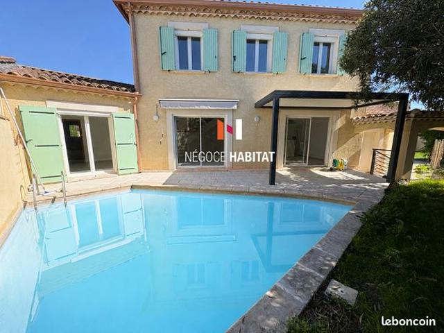 Villa 7 pièces 130 m²