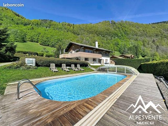 Villa 7 pièces 134 m²
