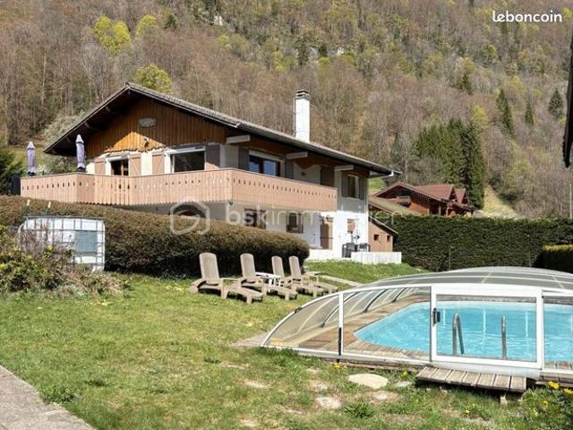 Villa 7 pièces 134 m²