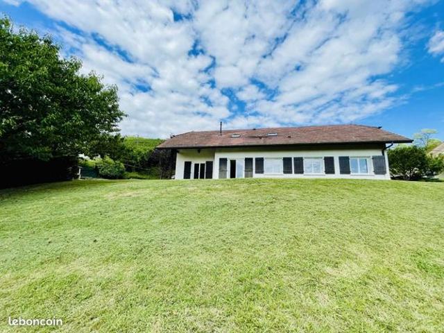 Villa 7 pièces 137 m²