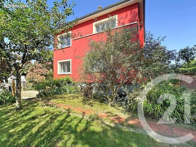 Villa 7 pièces 137 m²