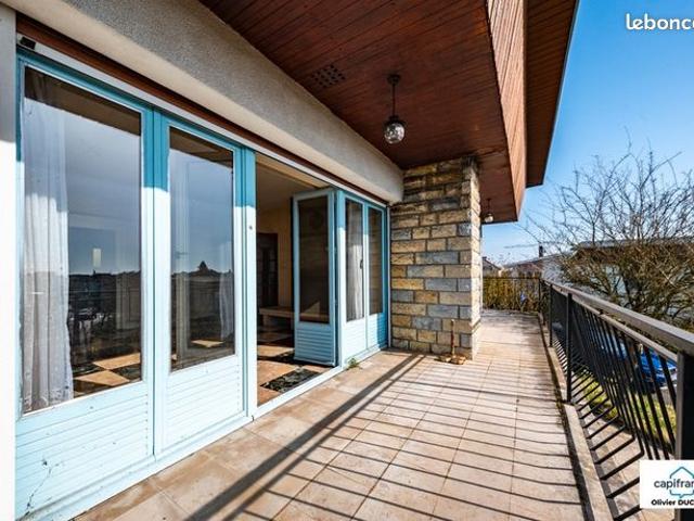 Villa 7 pièces 140 m²