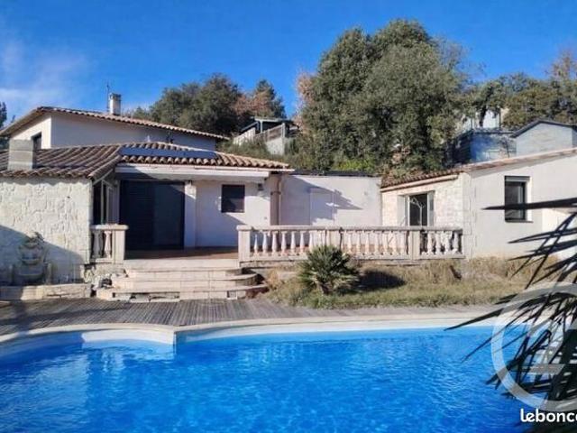 Villa 7 pièces 140 m²