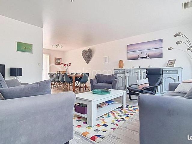 Villa 7 pièces 143 m²