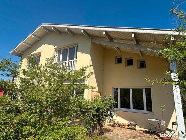 Villa 7 pièces 144 m²