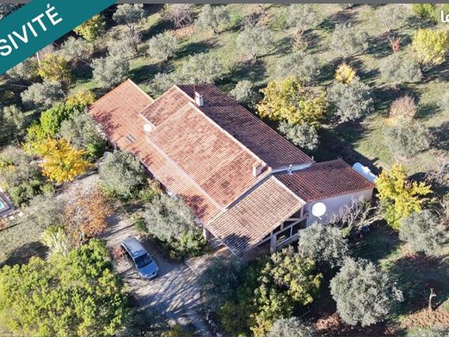Villa 7 pièces 144 m²