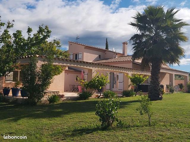 Villa 7 pièces 145 m²