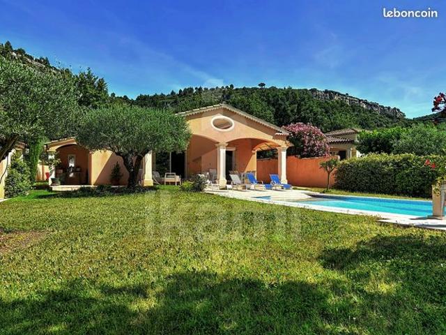 Villa 7 pièces 145 m²