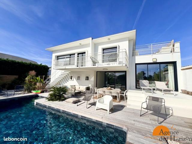 Villa 7 pièces 145 m²