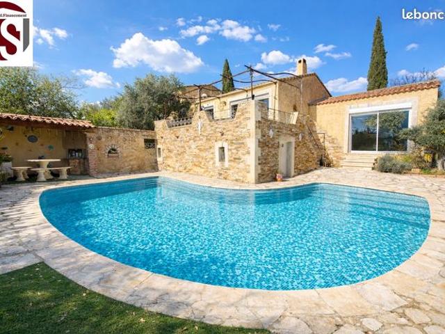 Villa 7 pièces 145 m²