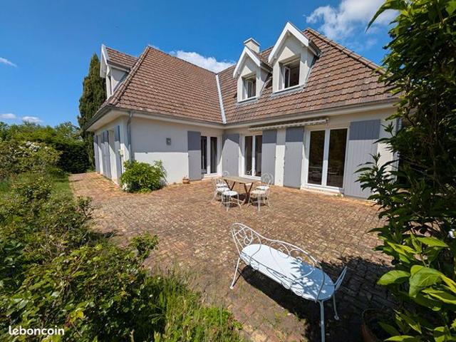 Villa 7 pièces 146 m²