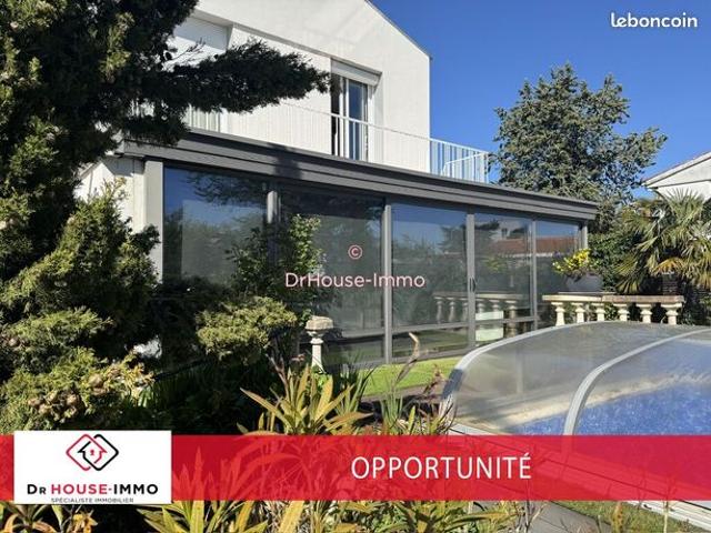 Villa 7 pièces 147 m²