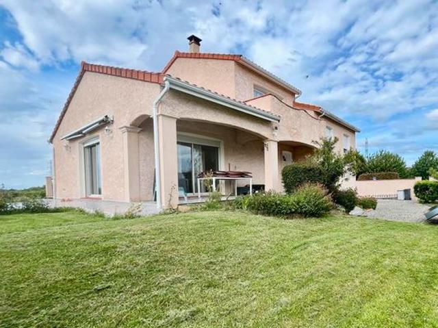 Villa 7 pièces 147 m²