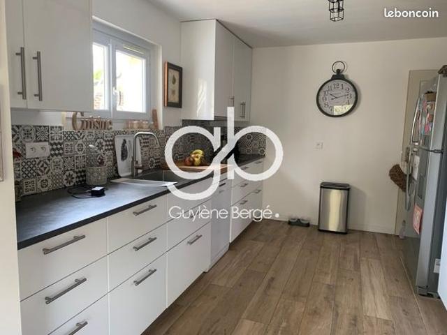 Villa 7 pièces 148 m²
