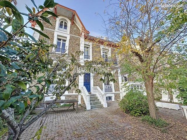 Villa 7 pièces 148 m²