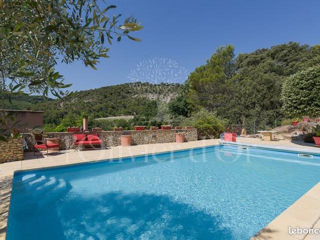 Villa 7 pièces 150 m²