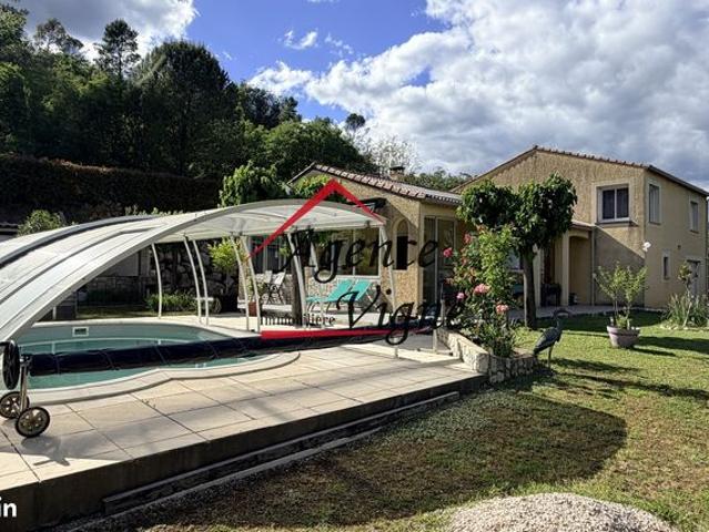 Villa 7 pièces 150 m²