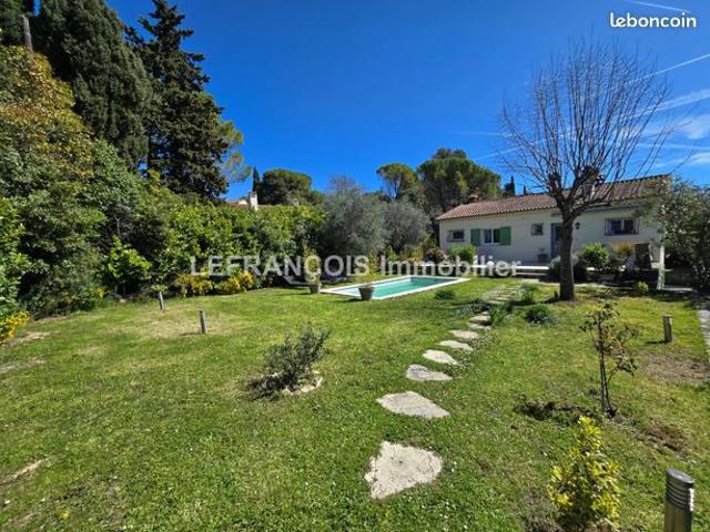 Villa 7 pièces 150 m²