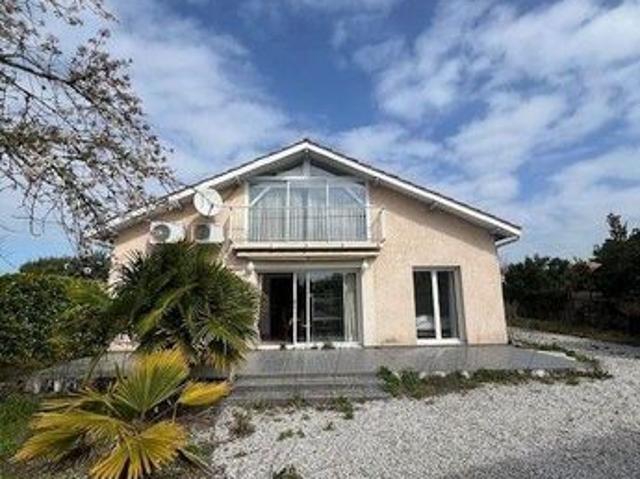 Villa 7 pièces 153 m²