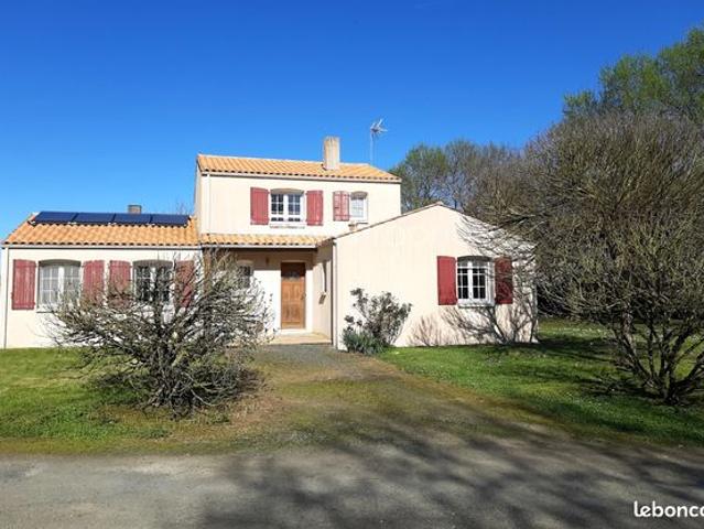 Villa 7 pièces 153 m²