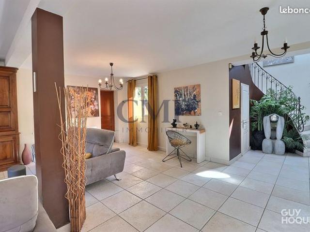 Villa 7 pièces 155 m²