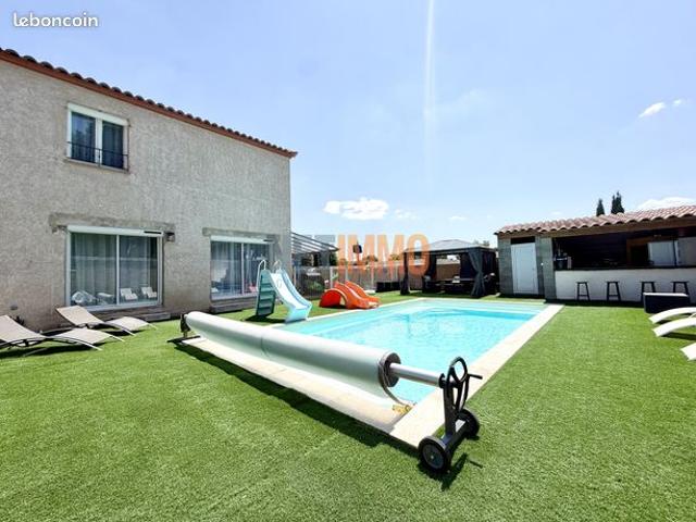 Villa 7 pièces 156 m²