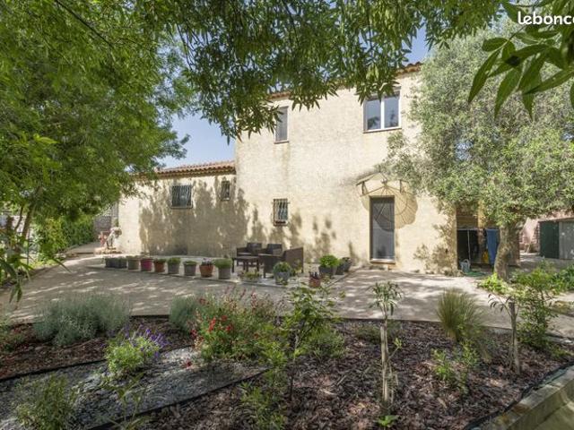 Villa 7 pièces 157 m²