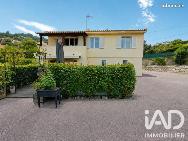 Villa 7 pièces 157 m²