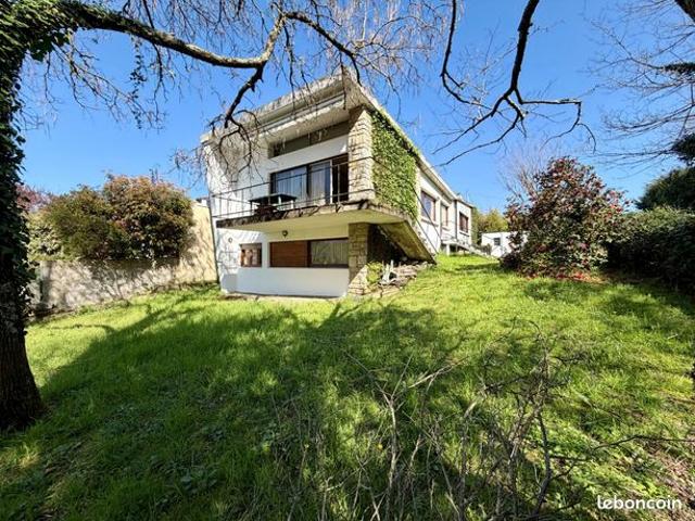 Villa 7 pièces 157 m²