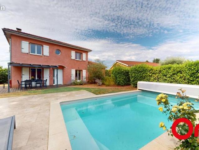 Villa 7 pièces 158 m²