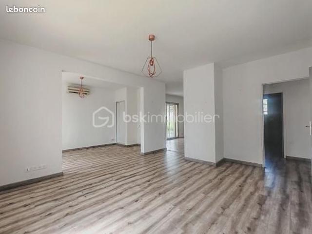 Villa 7 pièces 158 m²