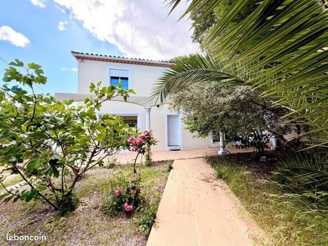 Villa 7 pièces 160 m²