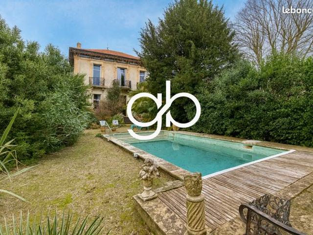Villa 7 pièces 160 m²