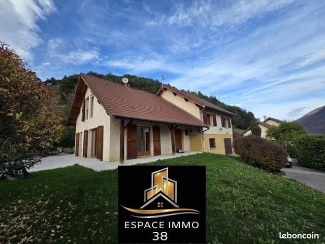 Villa 7 pièces 160 m²