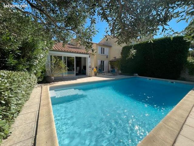Villa 7 pièces 160 m²