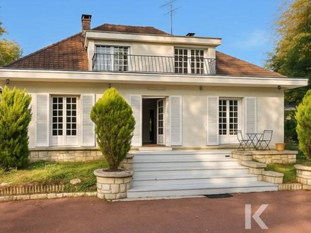 Villa 7 pièces 160 m²