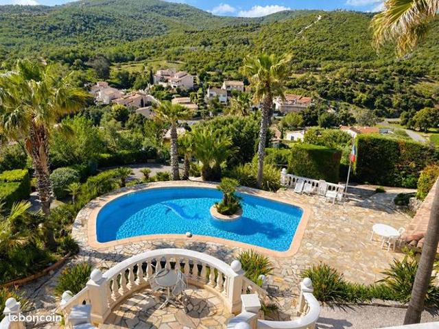 Villa 7 pièces 160 m²