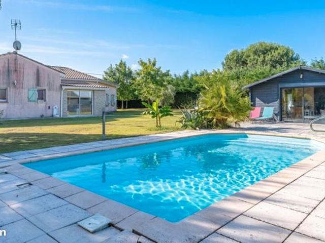 Villa 7 pièces 161 m²