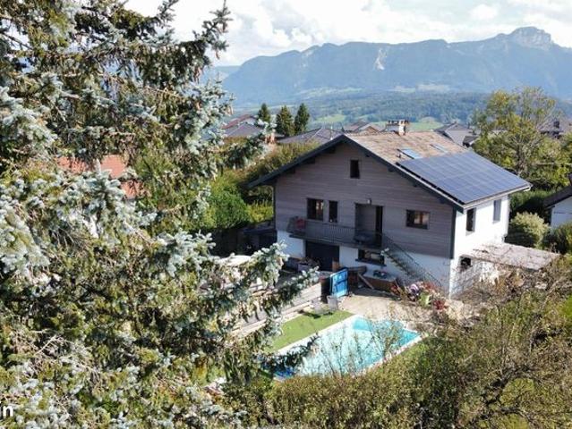 Villa 7 pièces 161 m²