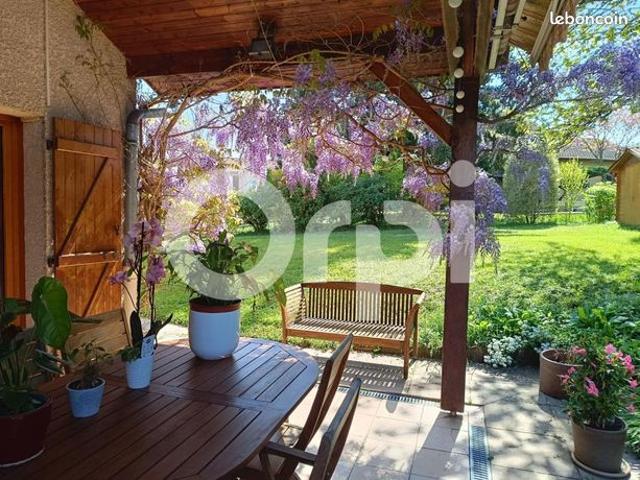Villa 7 pièces 162 m²