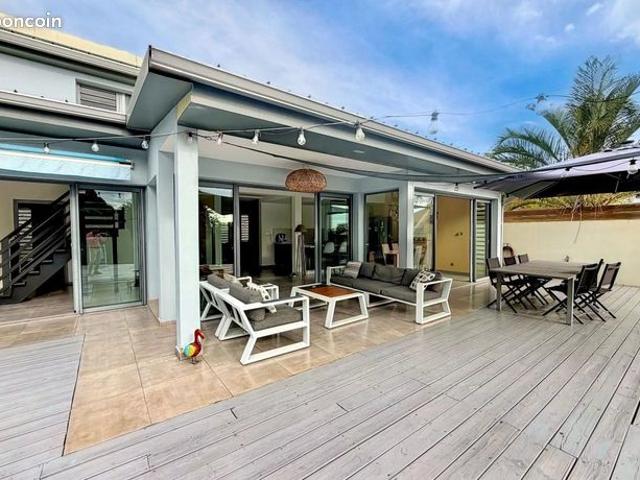 Villa 7 pièces 162 m²